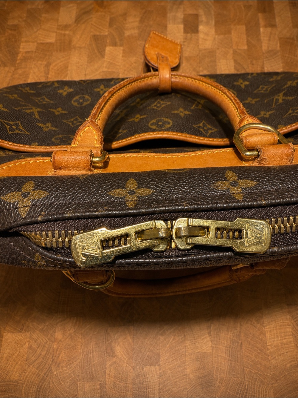 Louis Vuitton Monogram Deauville Handbag Vanity Bag MB0063 Made in France - Picture 5 of 14